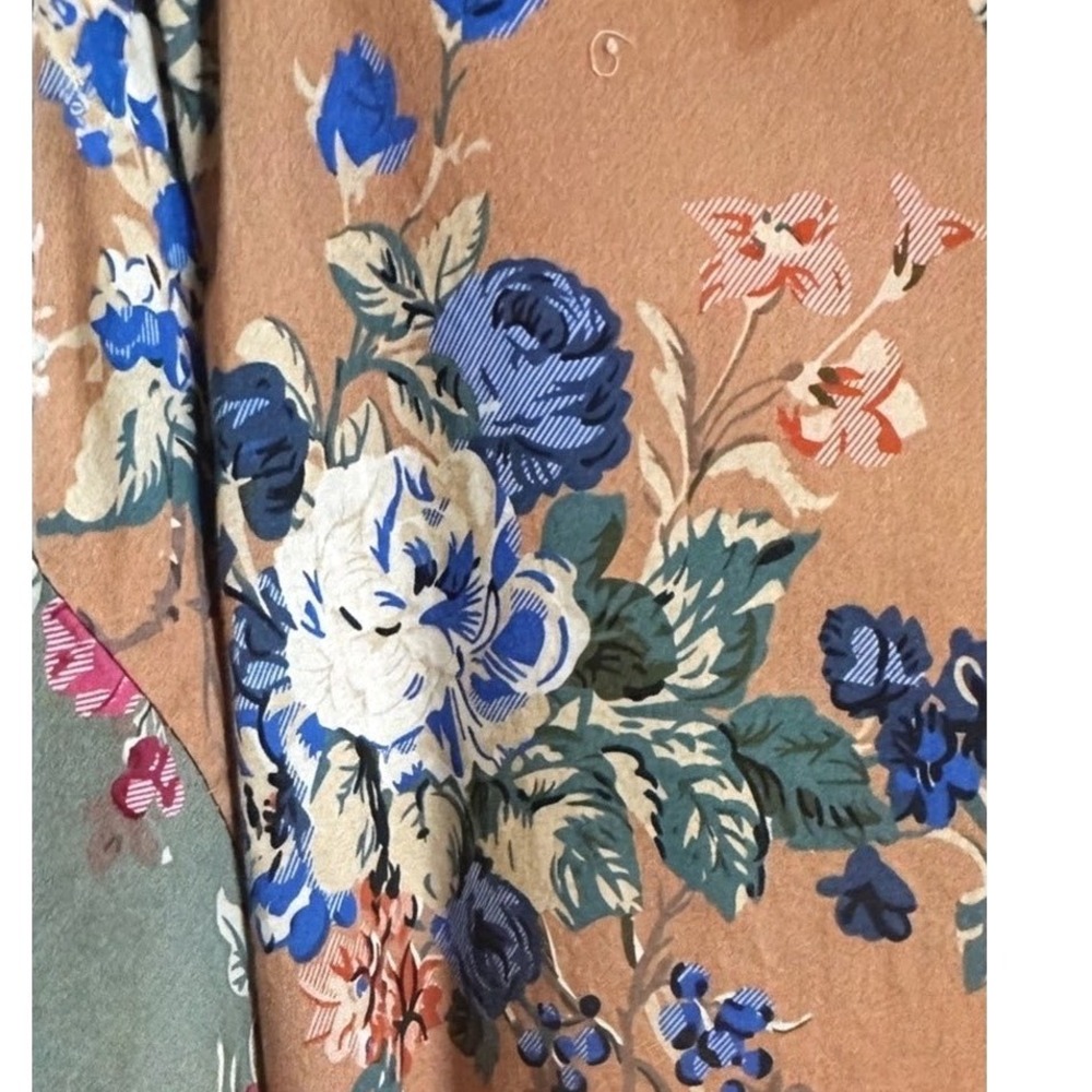 Blue Velvet Floral Button Down top Oversized - Picture 2 of 4